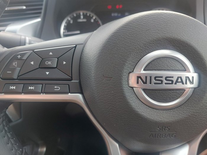 2024 Nissan Navara ST