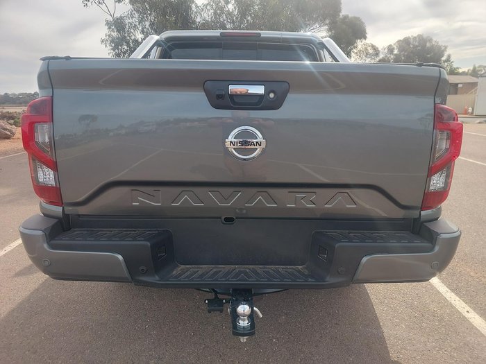 2024 Nissan Navara ST