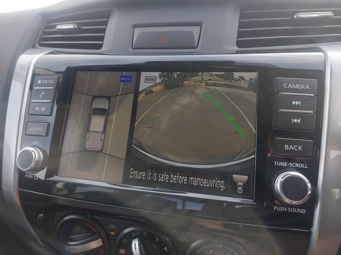 2024 Nissan Navara ST