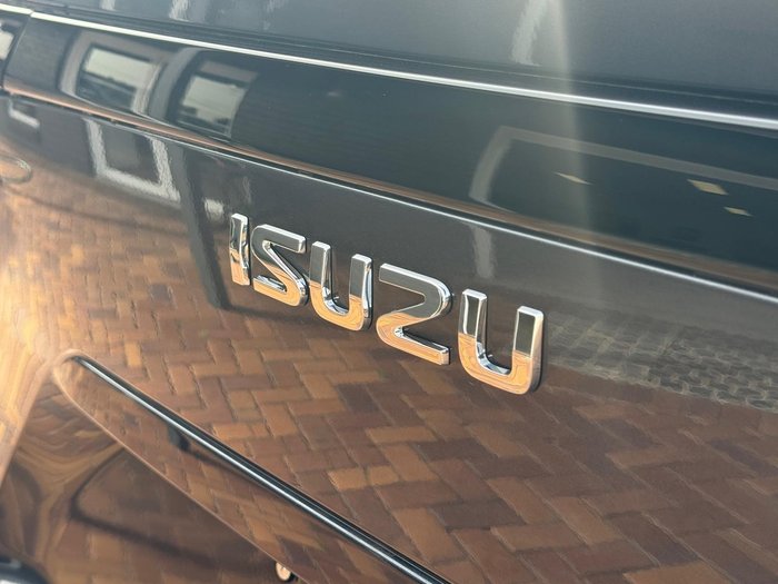 2025 Isuzu MU-X LS-T