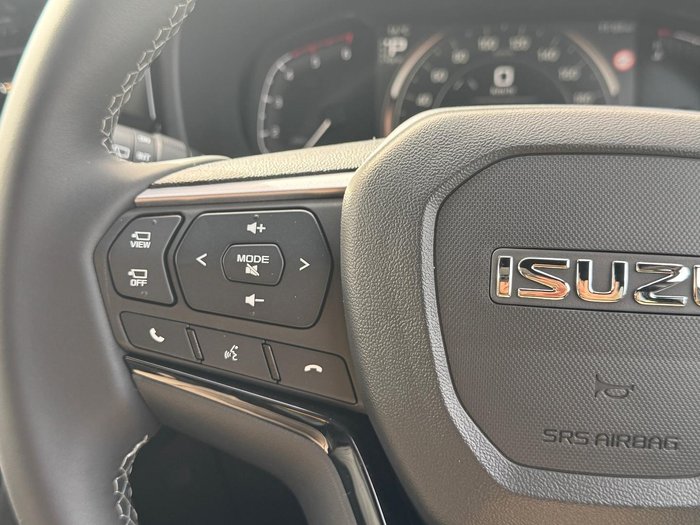2025 Isuzu MU-X LS-T