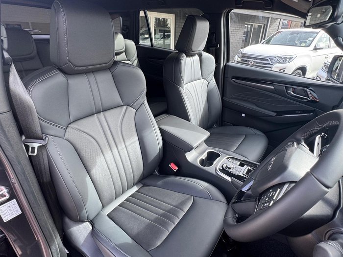 2025 Isuzu MU-X LS-T