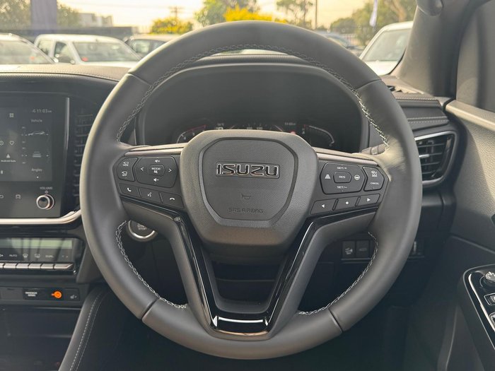 2025 Isuzu MU-X LS-T