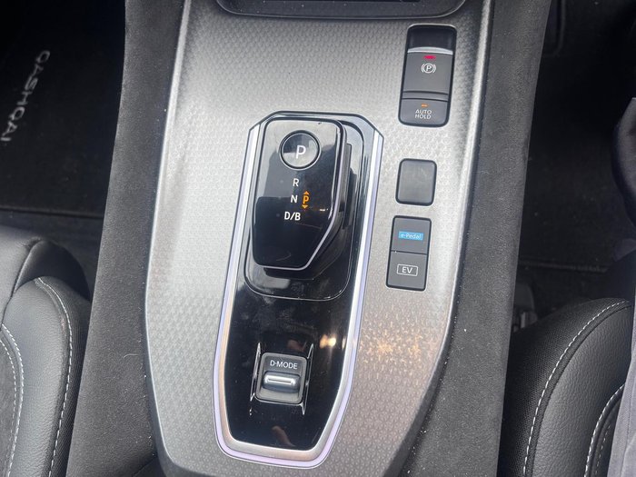 2024 Nissan QASHQAI N-DESIGN e-POWER J12 MY25 Fuji Sunset Red with Onyx Black Roof