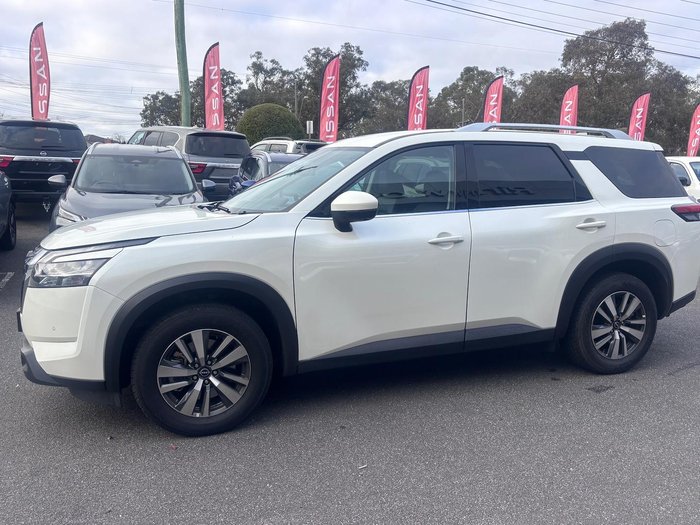 2024 Nissan Pathfinder Ti