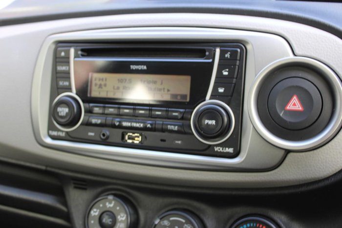 2012 Toyota Yaris YR NCP130R Glacier White