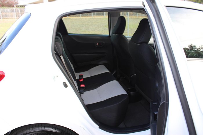 2012 Toyota Yaris YR NCP130R Glacier White