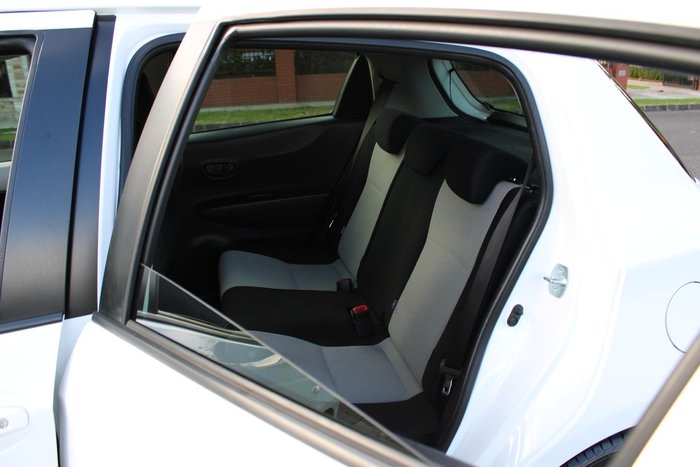 2012 Toyota Yaris YR NCP130R Glacier White