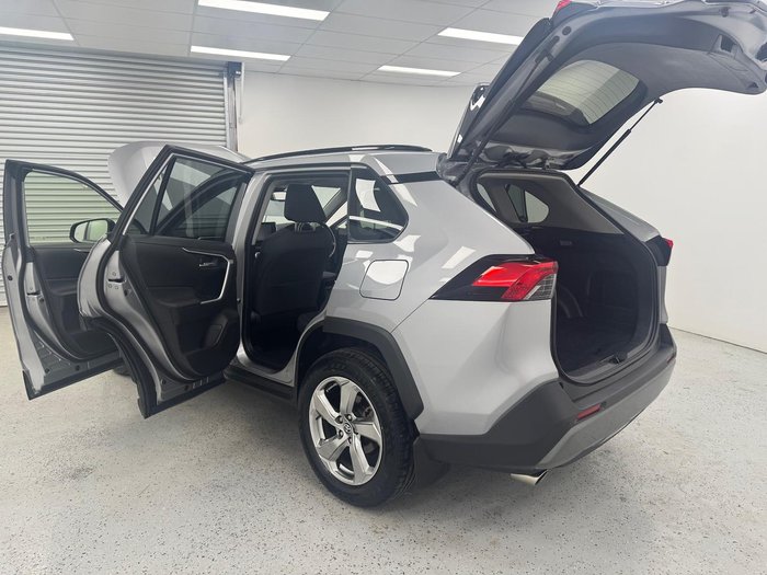 2020 Toyota RAV4 GXL AXAH52R Silver Sky
