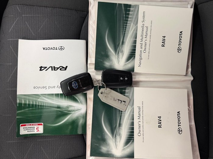 2020 Toyota RAV4 GXL AXAH52R Silver Sky