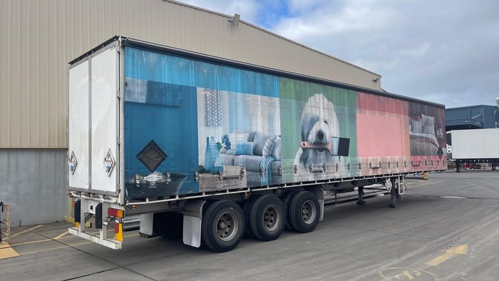 2014 Maxi Trans 24P Straight Curtain Sider White