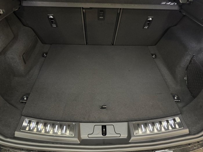 2025 Land Rover Range Rover Evoque P300e Autobiography