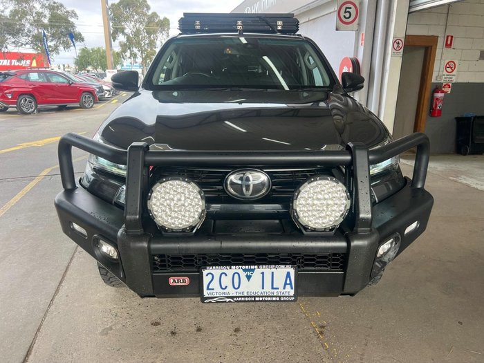 2020 Toyota Hilux SR5