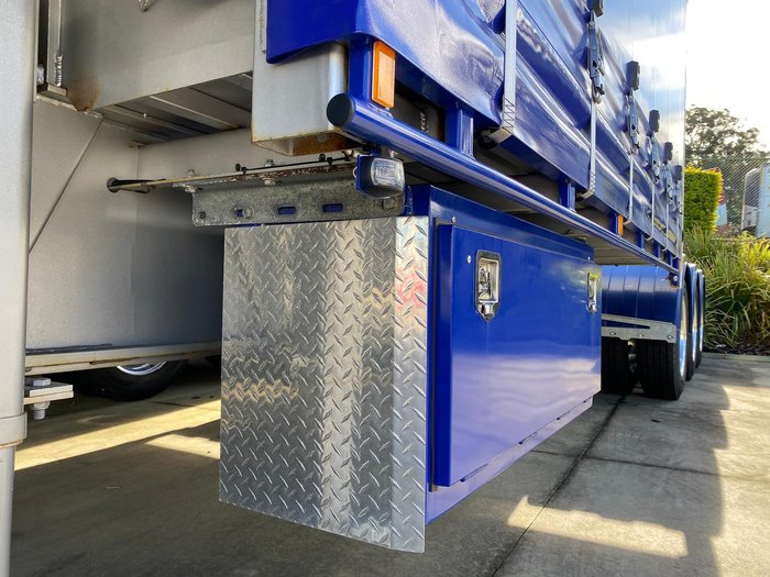 2024 Krueger Drop Deck Mezz A Trailer Curtainsider