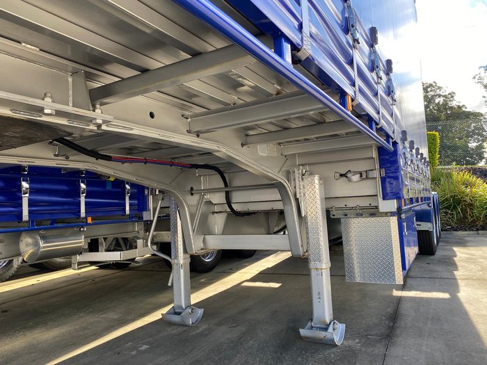 2024 Krueger Drop Deck Mezz A Trailer Curtainsider