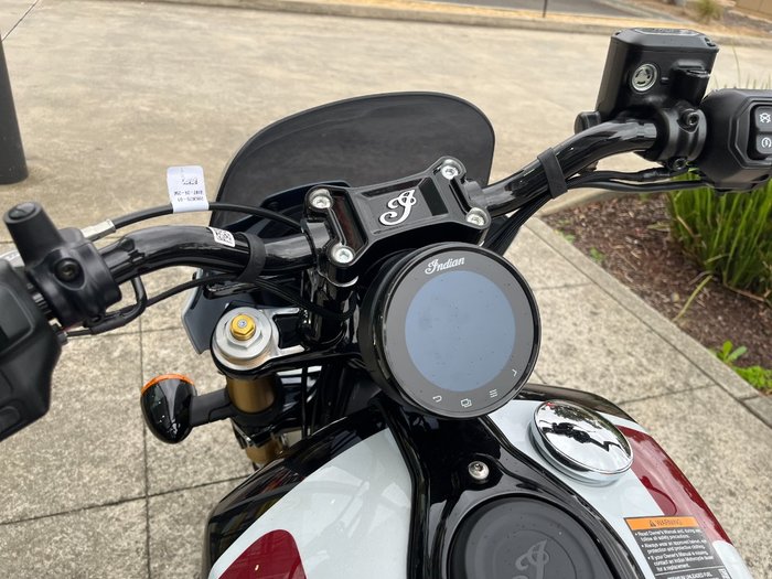 2025 Indian SCOUT 101 WHITE