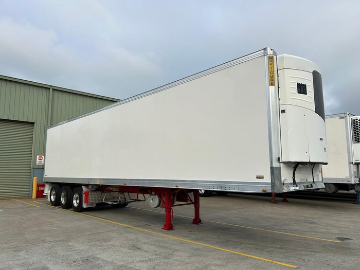 2020 Maxitrans St3 22 Pallet -30 Double Stacker, Rt