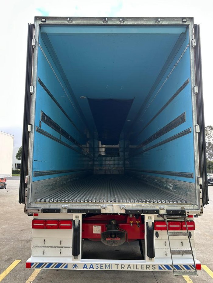 2020 Maxitrans St3 22 Pallet -30 Double Stacker, Rt