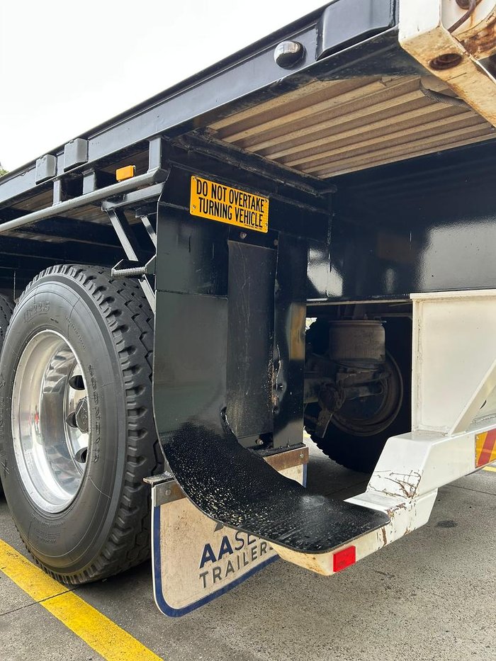 2016 Haulmark St3 13.55M Flat Deck Moffeet Black