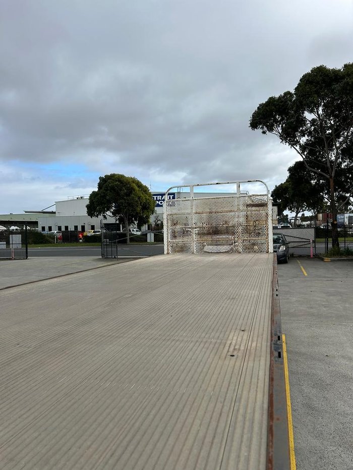 2016 Haulmark St3 13.55M Flat Deck Moffeet