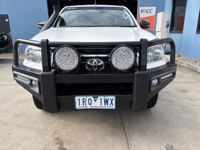 2020 Toyota Hilux SR