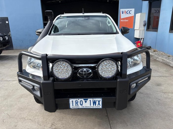 2020 Toyota Hilux SR