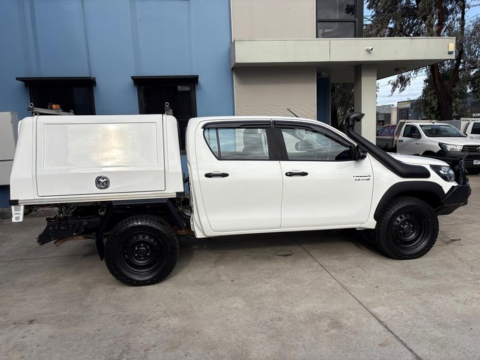 2020 Toyota Hilux SR