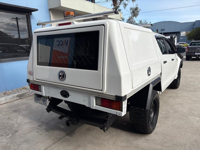 2020 Toyota Hilux SR