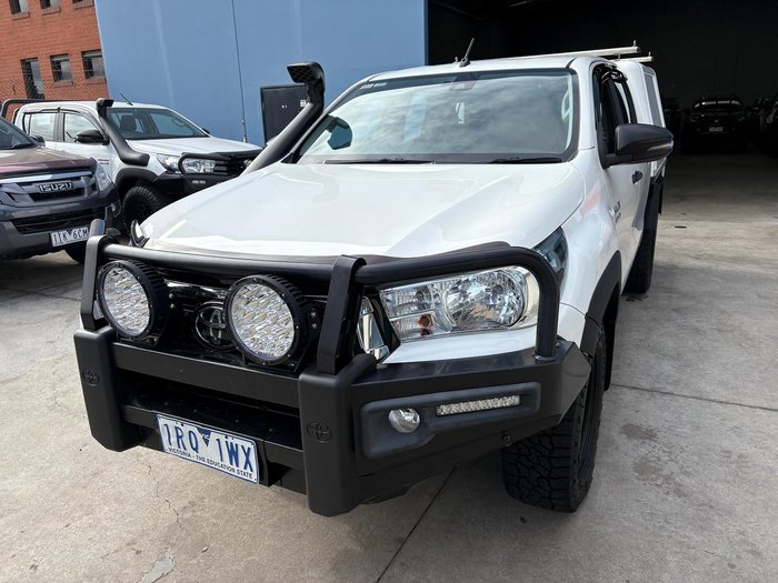 2020 Toyota Hilux SR
