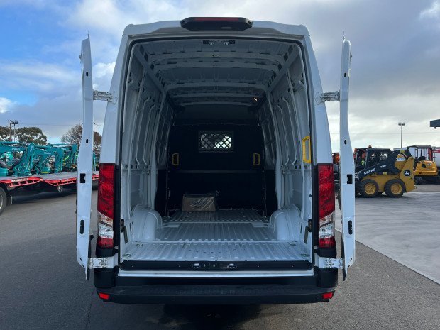 2025 Iveco DAILY 35S18