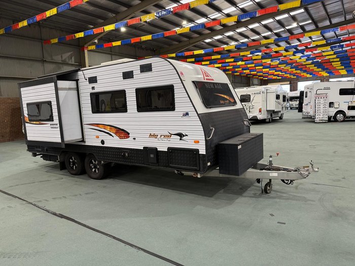 2018 New Age Caravans Big Red 19E Slider