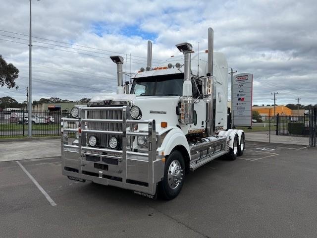 2019 Western Star 4964 Fxt With Rebuild History & Fresh R.W.C