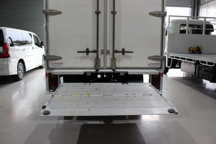 2023 Isuzu N Series NNR 45-150 Vanpack ON CAR LICENCE WHITE