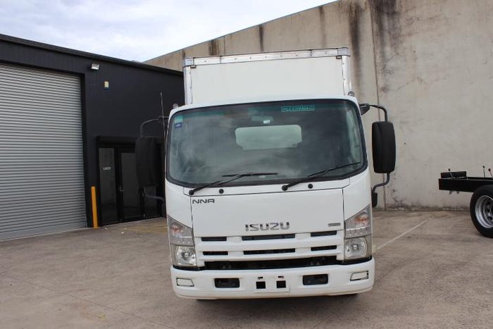 2023 Isuzu N Series NNR 45-150 Vanpack ON CAR LICENCE WHITE