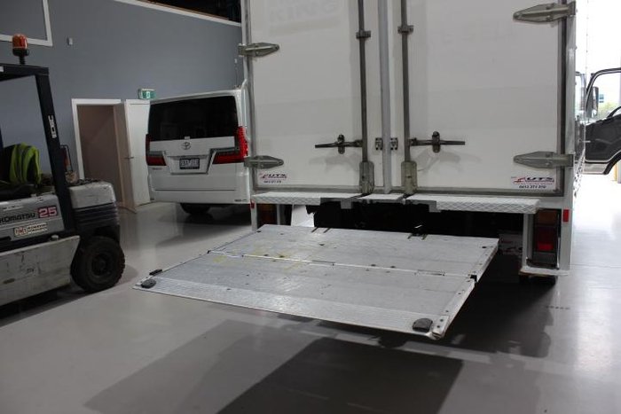 2023 Isuzu N Series NNR 45-150 Vanpack ON CAR LICENCE WHITE