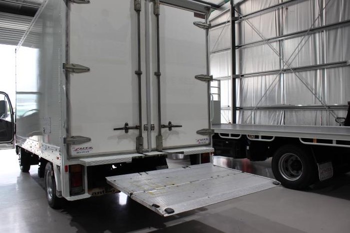 2023 Isuzu N Series NNR 45-150 Vanpack ON CAR LICENCE WHITE