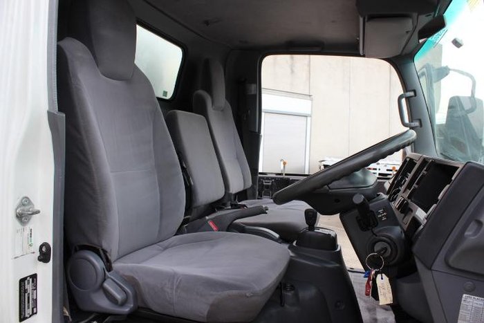 2023 Isuzu N Series NNR 45-150 Vanpack ON CAR LICENCE WHITE