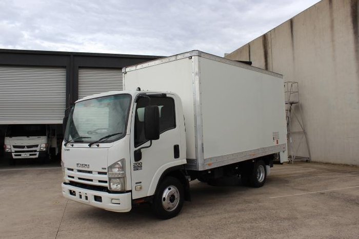 2023 Isuzu N Series NNR 45-150 Vanpack ON CAR LICENCE WHITE