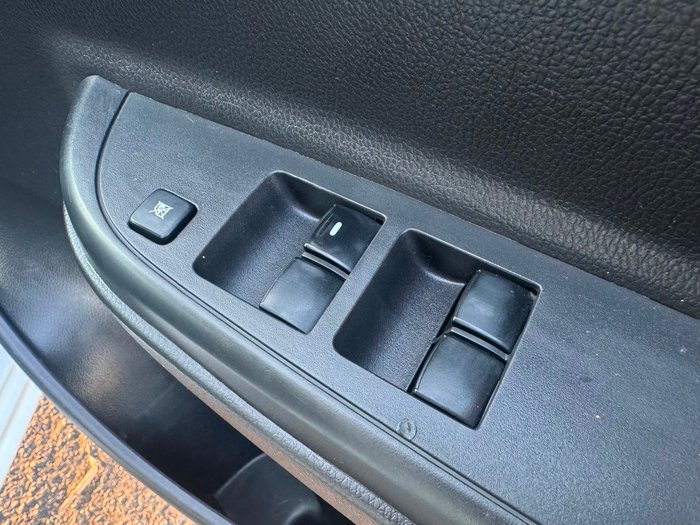 2021 Mitsubishi Triton GLX