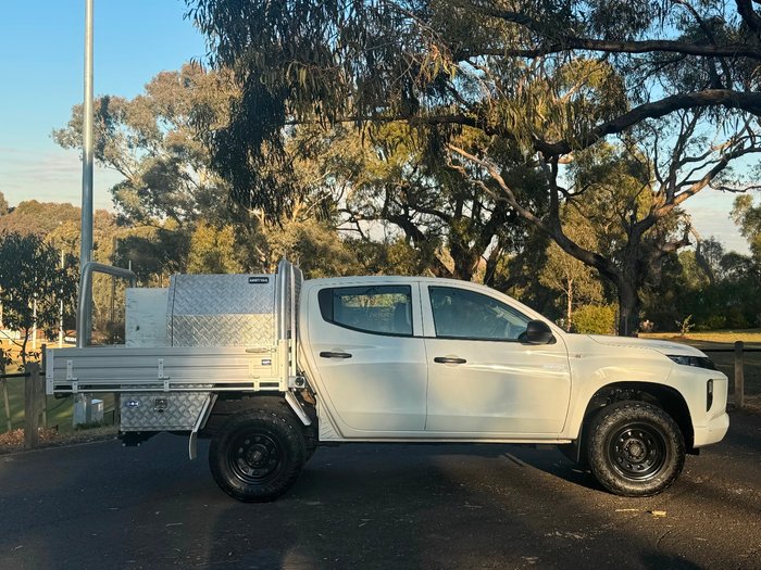 2021 Mitsubishi Triton GLX