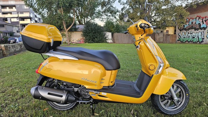 2025 Kymco Like 125 Like Gold