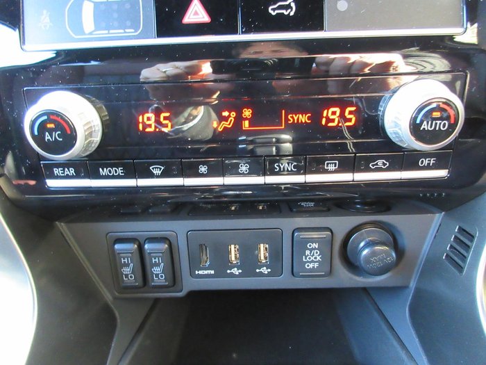 2024 Mitsubishi Pajero Sport GSR
