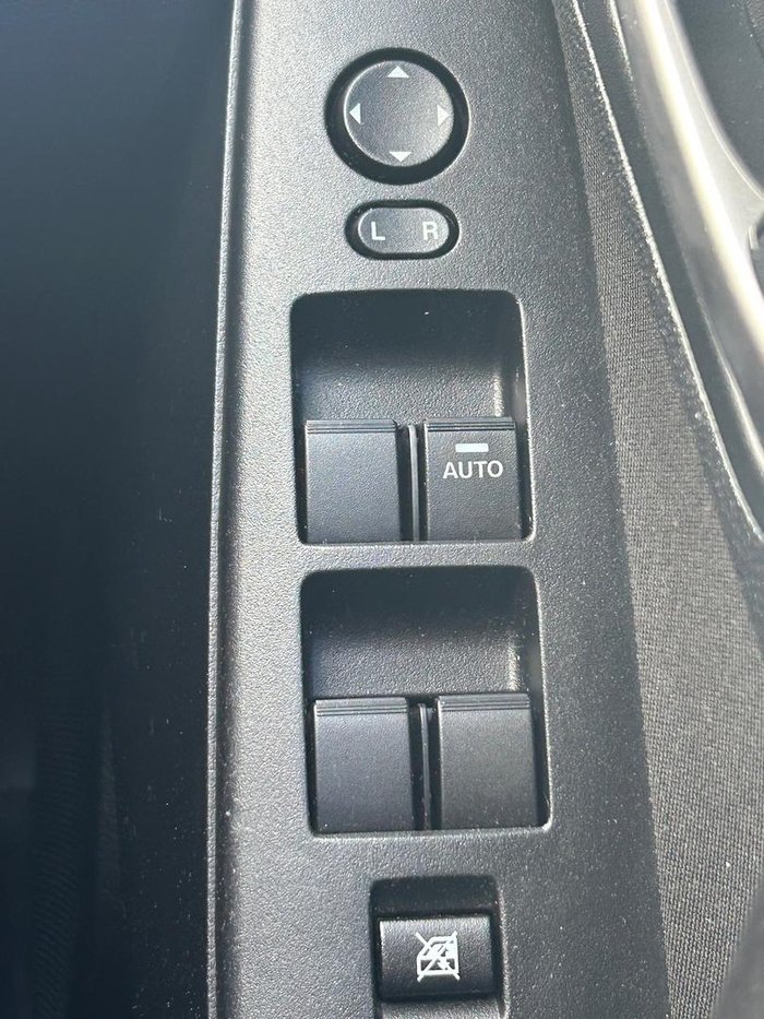 2012 Mazda 3 Neo