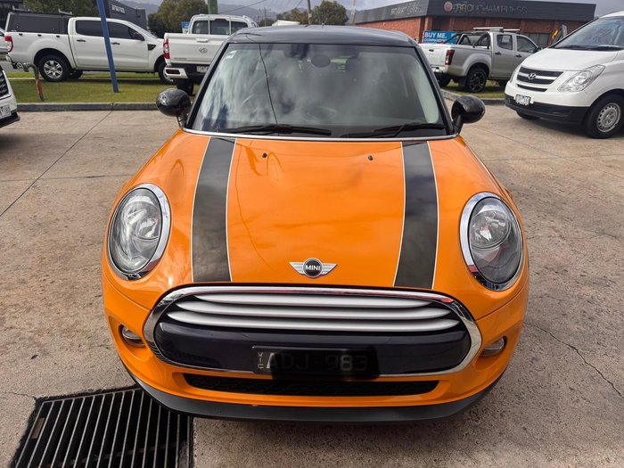 2016 MINI Clubman Cooper F54 Orange