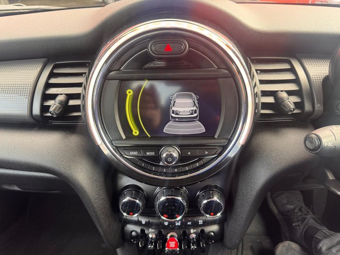2016 MINI Clubman Cooper F54 Orange