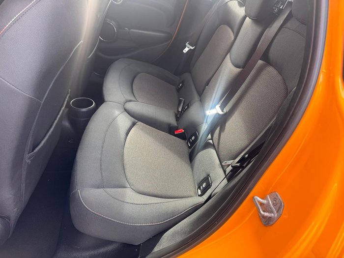 2016 MINI Clubman Cooper F54 Orange
