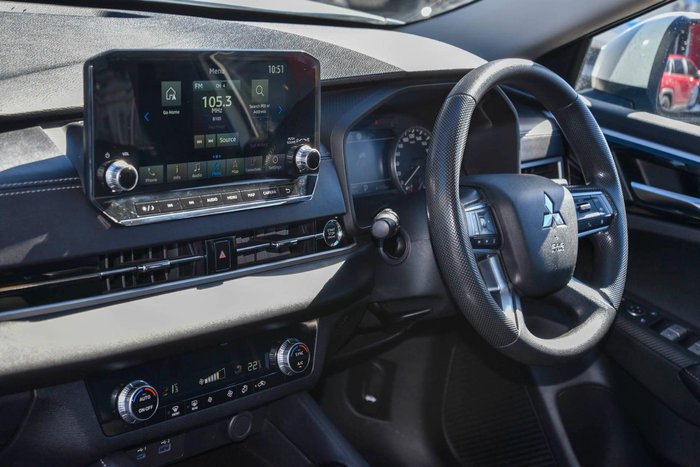 2021 Mitsubishi Outlander ES ZM MY22 AWD White