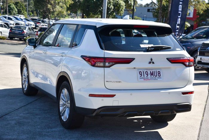 2021 Mitsubishi Outlander ES ZM MY22 AWD White