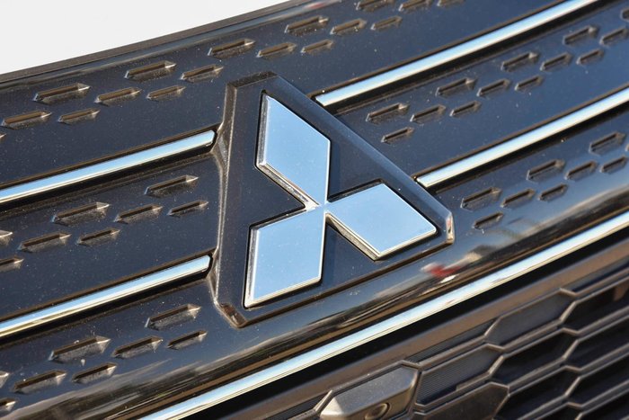 2021 Mitsubishi Outlander ES ZM MY22 AWD White