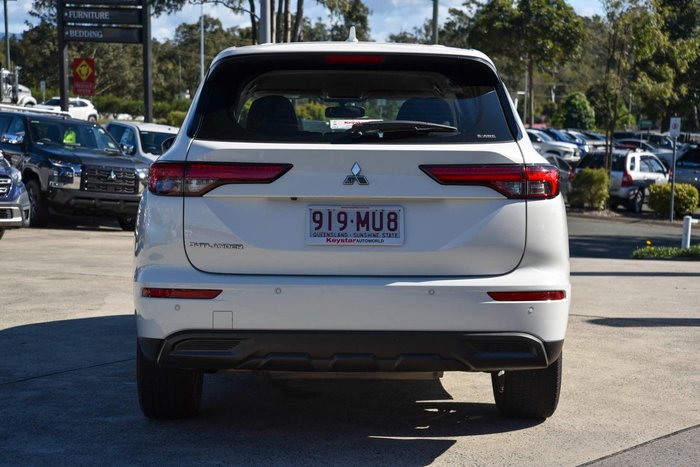 2021 Mitsubishi Outlander ES ZM MY22 AWD White
